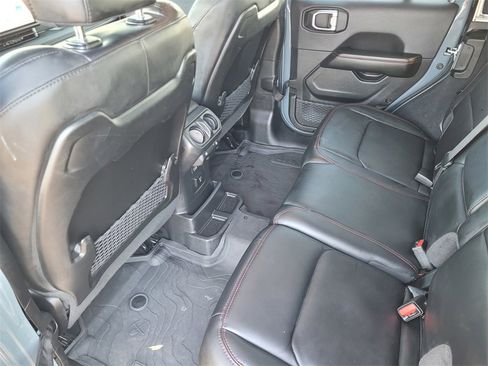 Used 2024 Jeep Wrangler Unlimited Rubicon image 11