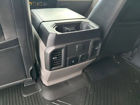 Used 2018 Ford F150 XLT w/ Equipment Group 302A Luxury image 21