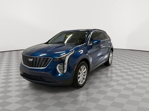 Certified 2019 Cadillac XT4 Luxury FWD image 4