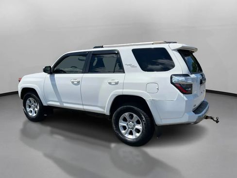 Used 2018 Toyota 4Runner TRD Off-Road AWD/4WD image 13