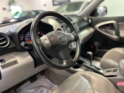 Used 2007 Toyota RAV4 Limited image 16