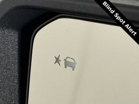 New 2025 Chevrolet Colorado LT w/ LT Convenience Package image 22