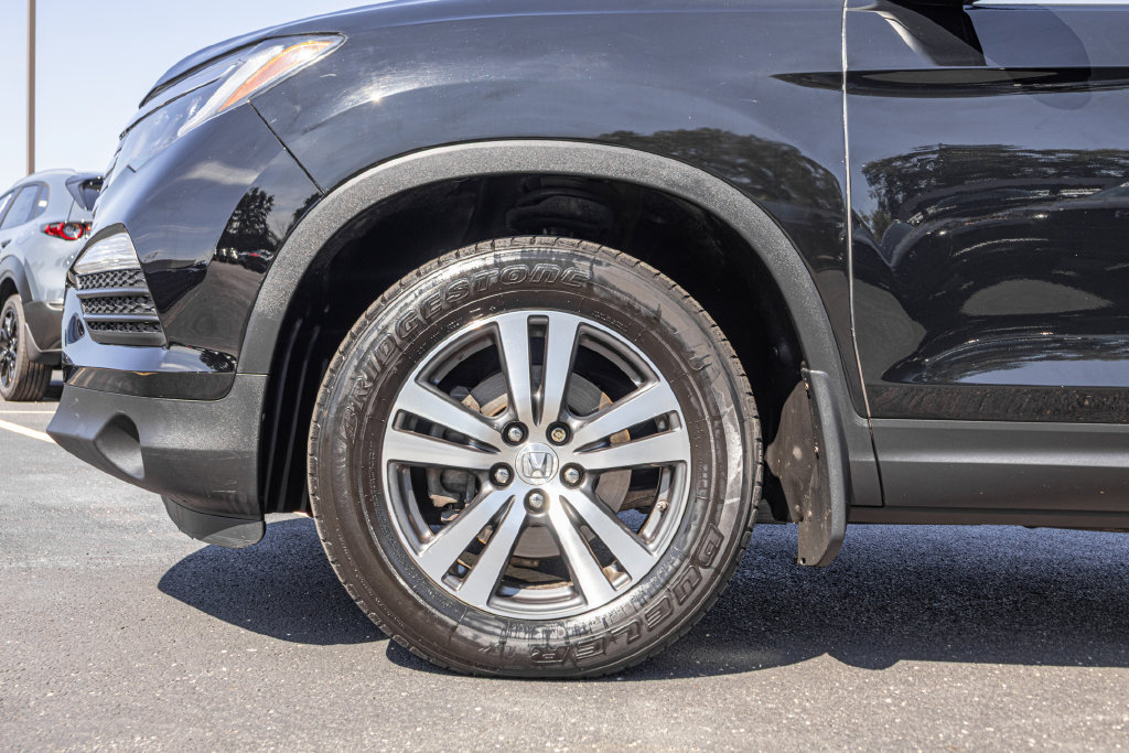 Used 2025 Kia Sportage EX AWD/4WD image 37