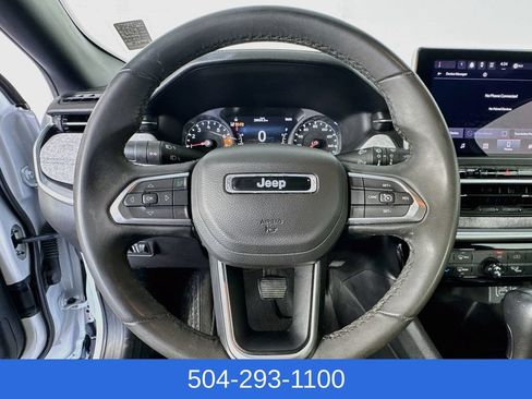 Used 2024 Jeep Compass Latitude AWD/4WD image 13