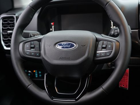 New 2025 Ford Ranger XLT w/ FX4 Off-Road Package image 21