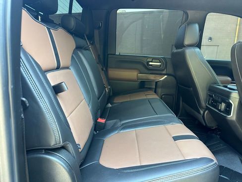 Used 2020 Chevrolet Silverado 2500 High Country image 13