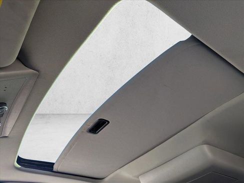 Used 2015 Nissan Armada Platinum w/ 2nd Row Captain Seat Package image 16