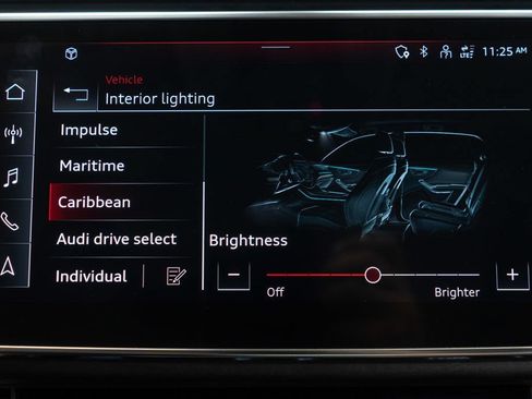 Used 2023 Audi Q8 Premium Plus AWD/4WD image 30