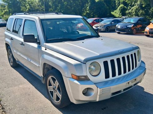 Used 2007 Jeep Patriot Limited w/ Driver Convenience Group image 1