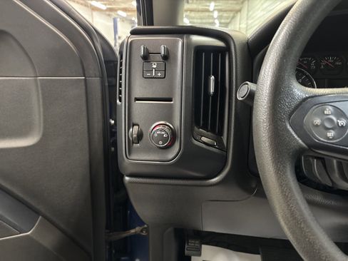 Used 2016 GMC Sierra 2500 4x4 Double Cab w/ Sierra Convenience Package image 16