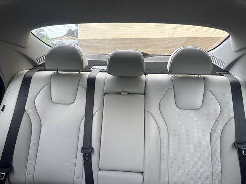 Certified 2024 Hyundai Elantra Limited FWD image 32