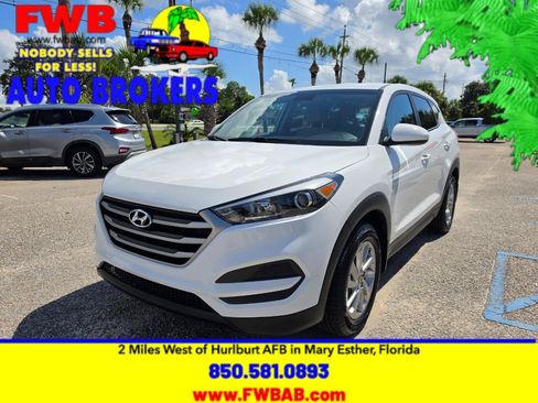 Used 2017 Hyundai Tucson SE FWD image 1