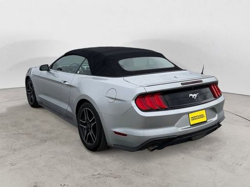 Used 2018 Ford Mustang Premium RWD image 3