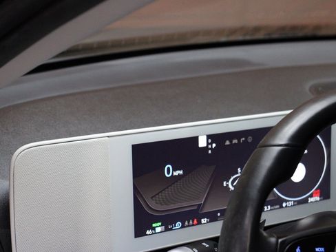 Used 2023 Hyundai Ioniq 5 SEL image 24