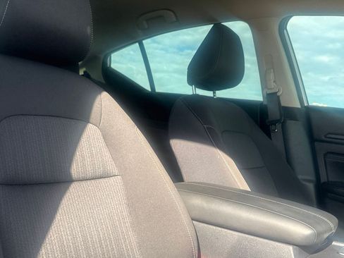 Used 2020 Nissan Altima 2.5 S FWD image 32