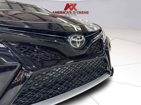 Used 2020 Toyota Camry XSE FWD image 10