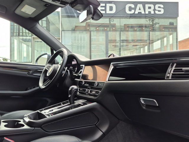 Used 2023 Porsche Macan S AWD/4WD image 28