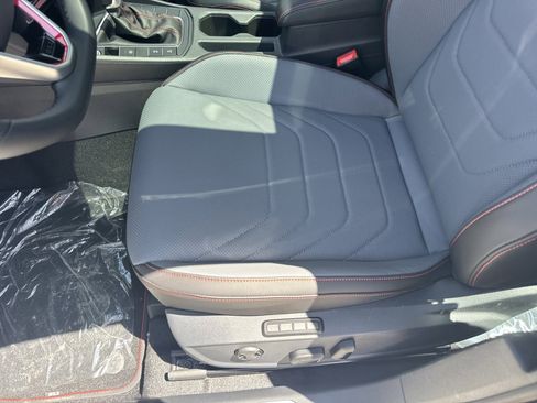 New 2026 Volkswagen Jetta GLI Autobahn FWD image 15