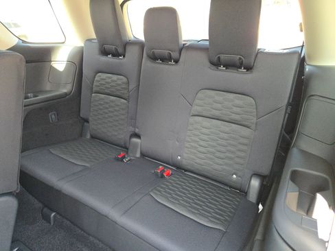 New 2026 Nissan Pathfinder SV image 19