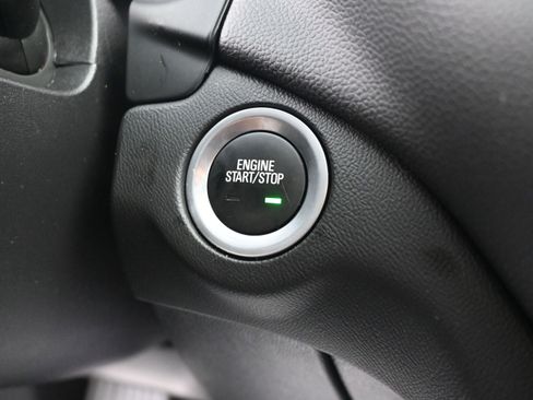 Used 2023 Chevrolet Equinox LT image 18