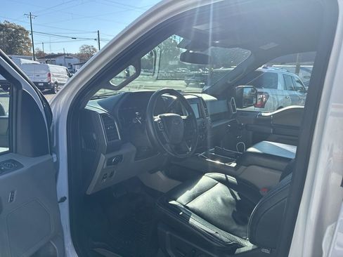 Used 2019 Ford F150 XLT w/ Equipment Group 302A Luxury image 11