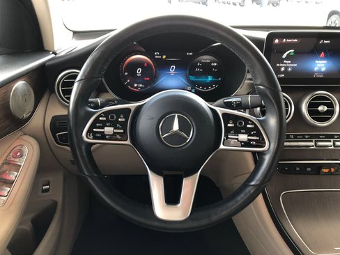 Used 2021 Mercedes-Benz GLC 300 4MATIC image 19