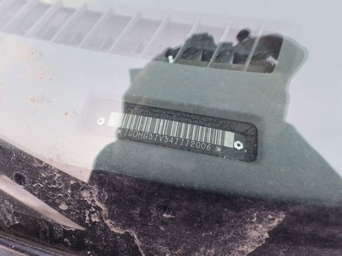 Used 2004 GMC Savana 3500 image 23