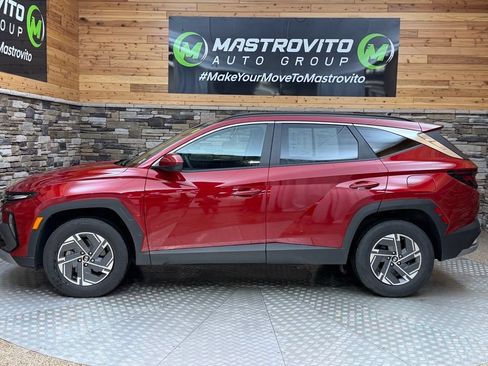 Used 2025 Hyundai Tucson Blue AWD/4WD image 18