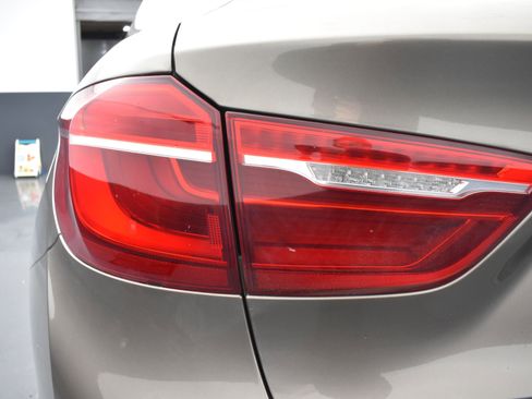 Used 2017 BMW X6 xDrive35i image 8