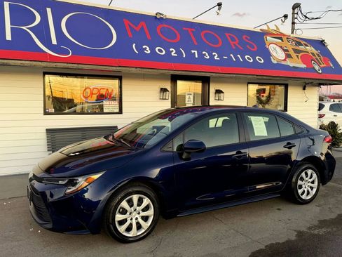 Used 2023 Toyota Corolla LE image 1