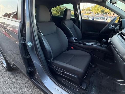 Used 2021 Honda HR-V LX image 15