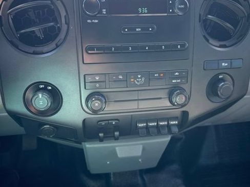 Used 2014 Ford F250 XL w/ Power Equipment Group RWD image 10