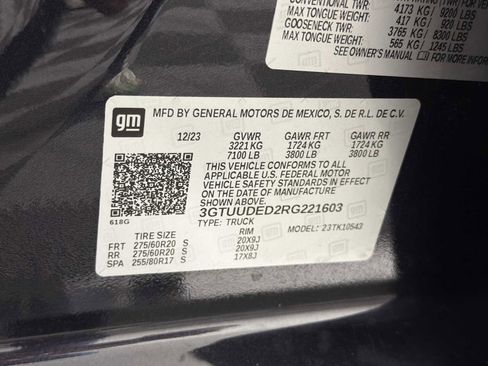 Used 2024 GMC Sierra 1500 SLT w/ SLT Premium Plus Package image 31