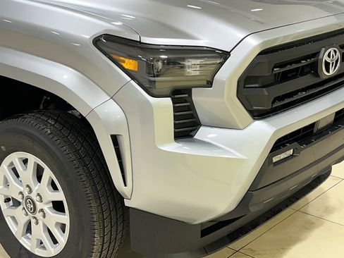 New 2026 Toyota Tacoma SR5 image 2