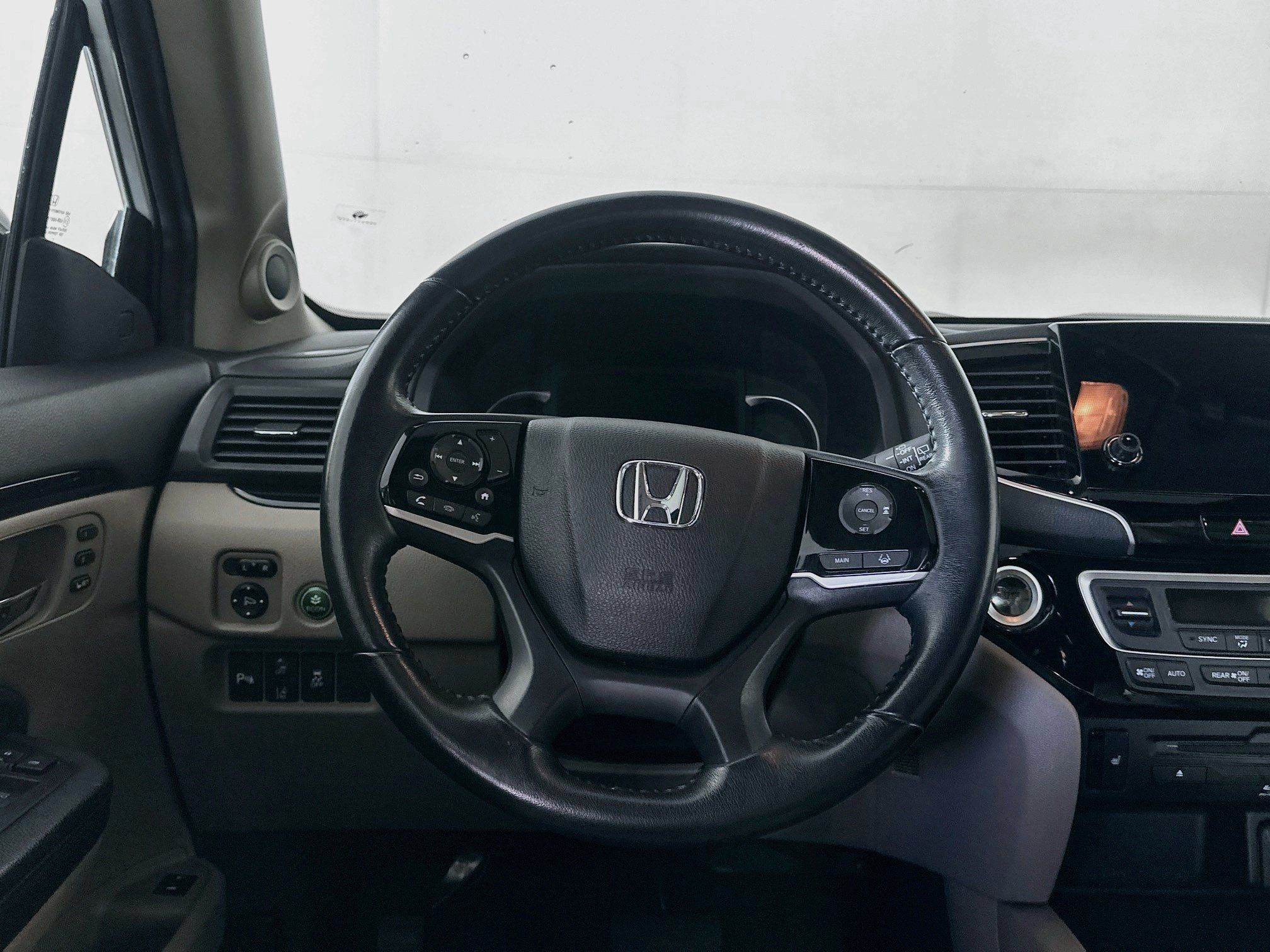 Used 2020 Honda Pilot Touring image 17