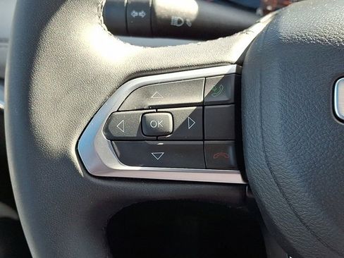 Certified 2024 Jeep Compass Limited w/ Sun and Sound Group image 25