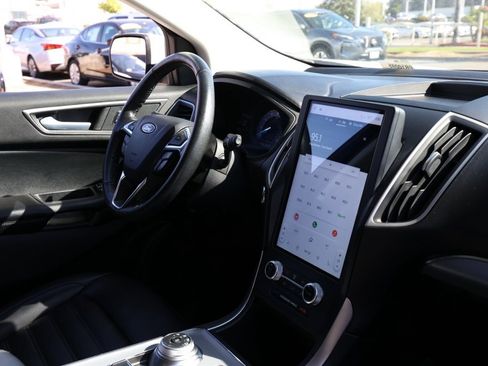 Used 2022 Ford Edge SEL image 20