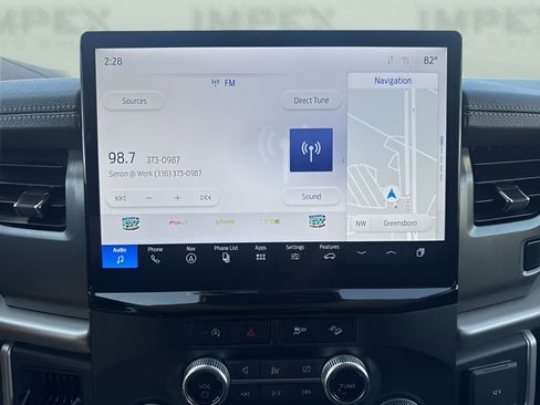 Used 2024 Ford Expedition Max XLT image 19