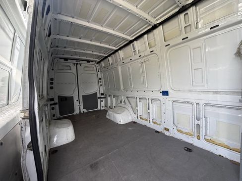 Used 2012 Mercedes-Benz Sprinter 3500 image 12