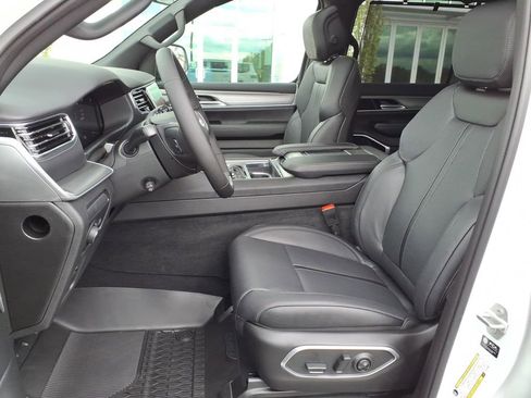 New 2026 Jeep Grand Wagoneer Limited AWD/4WD image 5