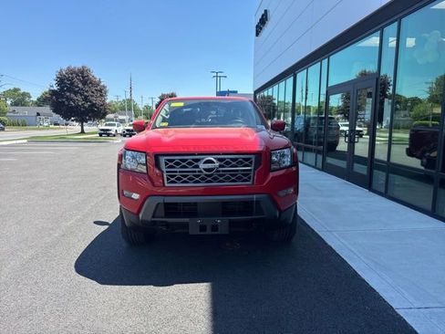 Used 2023 Nissan Frontier SV w/ Technology Package AWD/4WD image 7