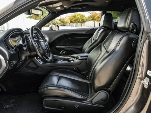 Used 2018 Dodge Challenger SXT Plus image 18