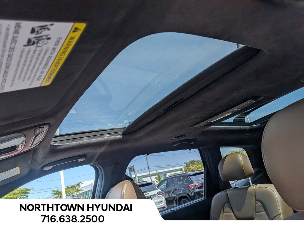 Used 2022 Kia Telluride SX w/ SX Prestige Package AWD/4WD image 7