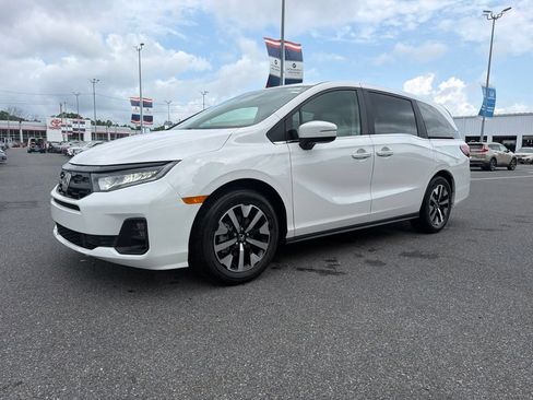 New 2026 Honda Odyssey EX-L image 2