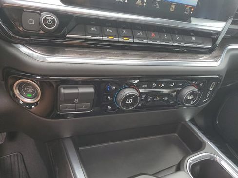 Used 2024 Chevrolet Silverado 1500 LTZ w/ Technology Package AWD/4WD image 30