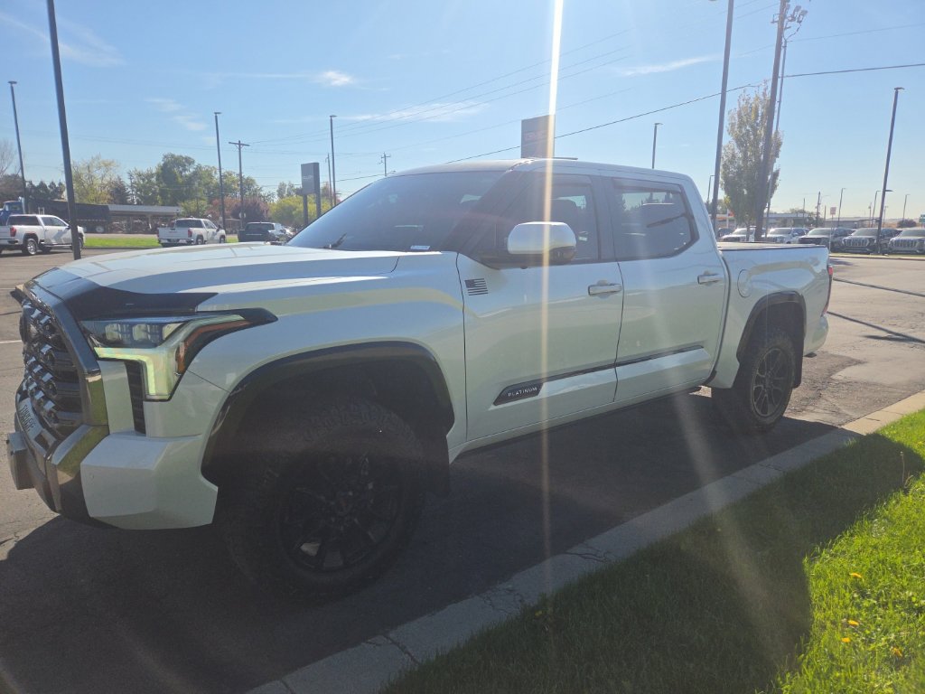 Used 2022 Toyota Tundra Platinum w/ Advanced Package AWD/4WD image 4