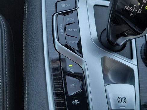 Used 2020 BMW 740i w/ Cold Weather Package image 22