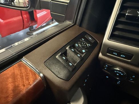 Certified 2022 Ford F350 King Ranch w/ Tremor Off-Road Package image 25