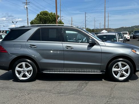 Used 2018 Mercedes-Benz GLE 350 4MATIC image 3