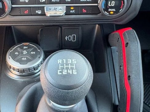 New 2026 Ford Bronco Big Bend w/ Sasquatch Package AWD/4WD image 30